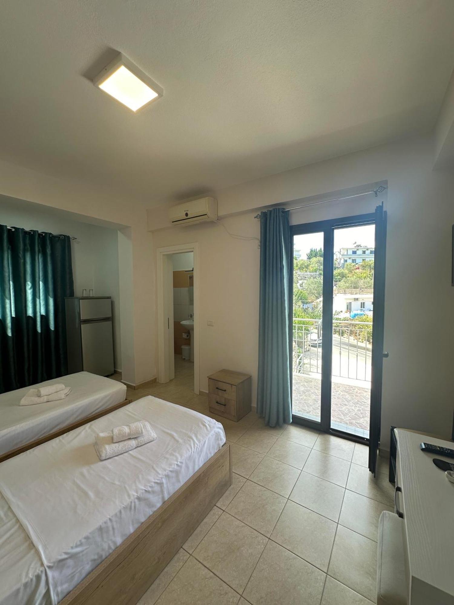 Twins Hotel Ksamil Eksteriør bilde